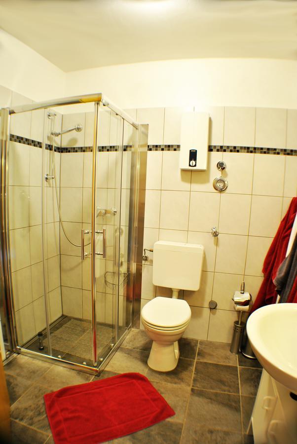 Apartmenthaus „Am Gersthof“ Am Nationalpark Kellerwald-Edersee Gellershausen Exterior foto